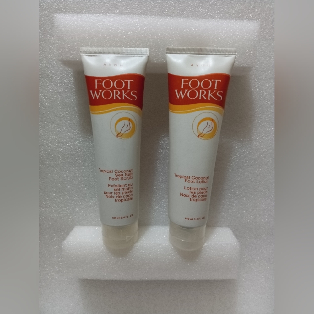 Avon Foot Works Tropical Coconut Foot Scrub and Lotion Set - 3.4 oz